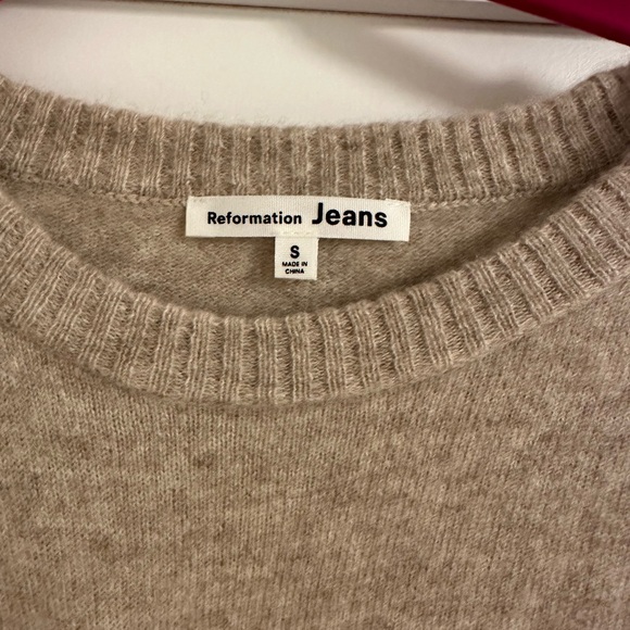 Reformation Beige Cashmere Crew Sweater - Picture 3 of 4
